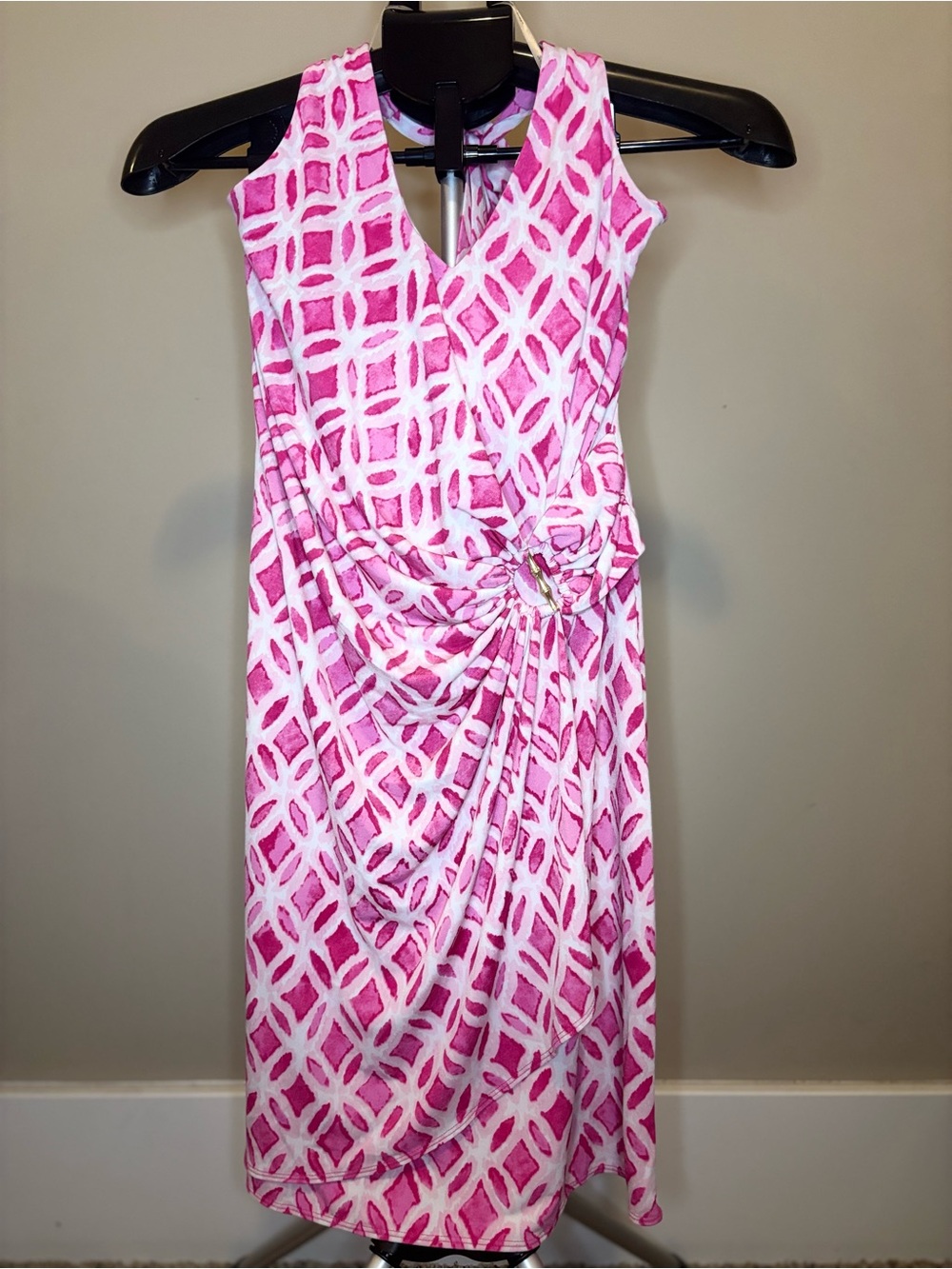 Tommy Bahama Women’s M Pink White Geometric Twist Front Sleeveless Dress